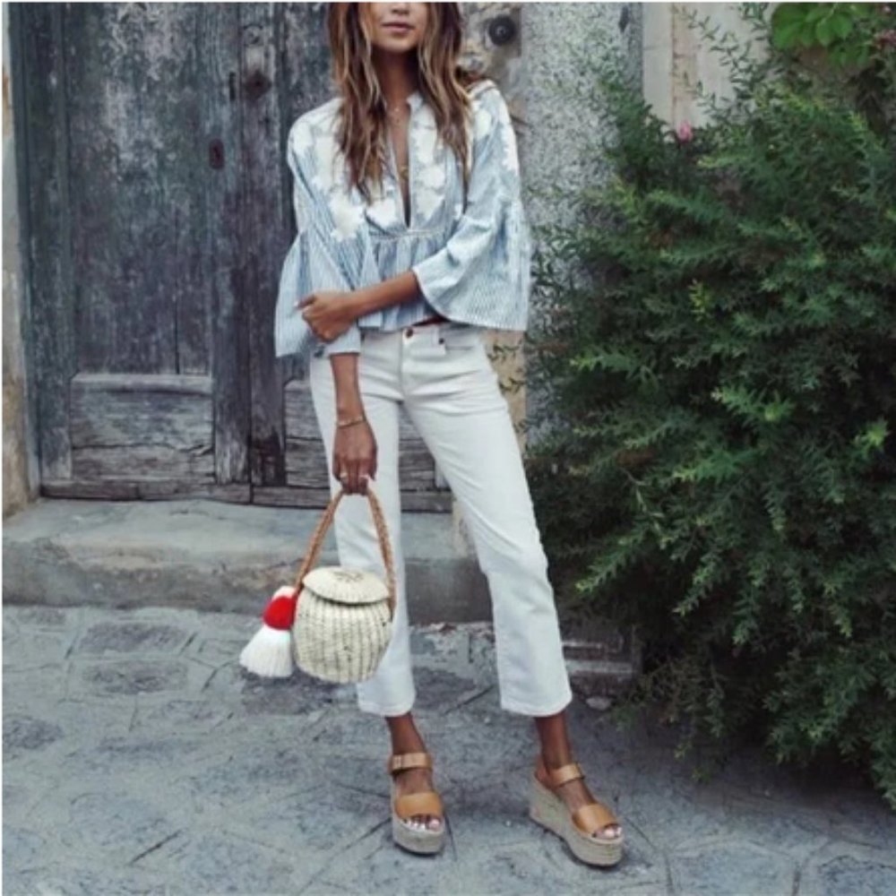 Free People Liya Embroidered Top Size: Medium $148.00 Blue & Wht Feminine